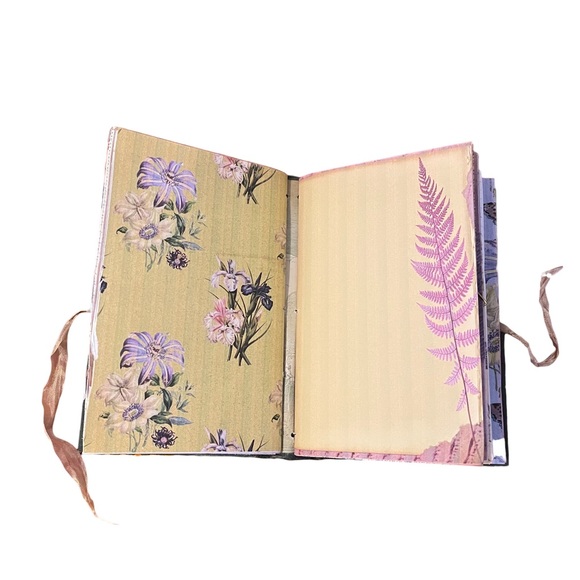 Handmade vintage book journal - slow stitched hand embroidered cover - Picture 15 of 15